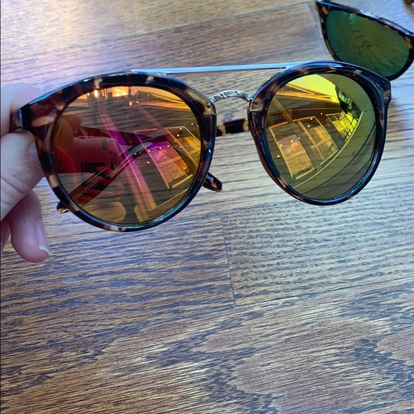 Foster grant mirrored sunglasses - Picture 3 of 4